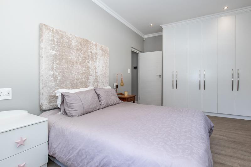 To Let 3 Bedroom Property for Rent in Constantia Western Cape